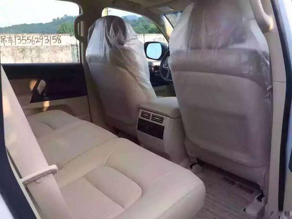 17款丰田酷路泽4600新市行情 强咖V8陆巡-图6