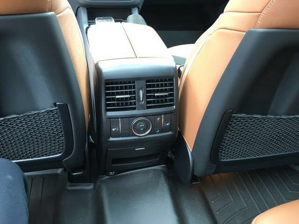 2017款奔馳GLS450黑棕任選 GLS港口行情-圖5