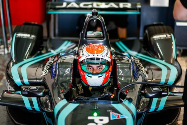 冠军阵容 赛车升级“豹”力即将来袭 捷豹车队出征Formula E第四赛季-图5