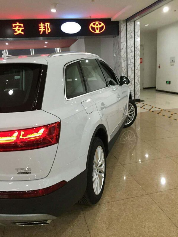 奥迪Q7汽油3.0T欧规 16款66.5万三包免责-图3