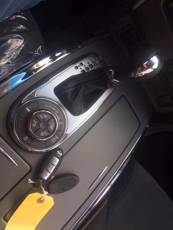 16款尼桑途樂(lè)XE4.0L 日產(chǎn)途樂(lè)V6惠促現(xiàn)車(chē)-圖6