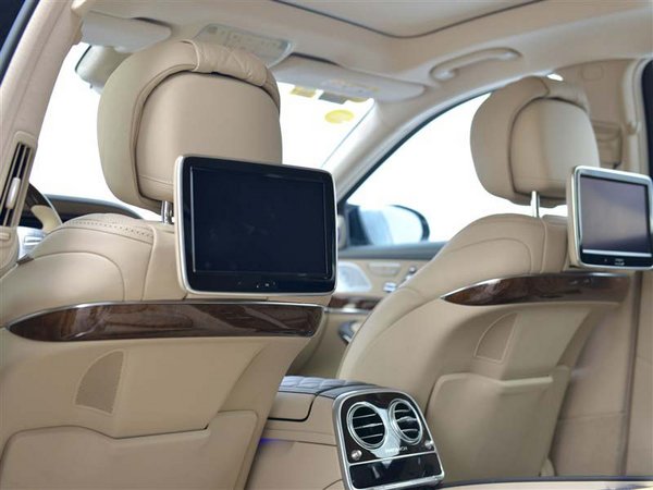 奔驰迈巴赫S600 世界级奢华豪轿身价不菲-图7