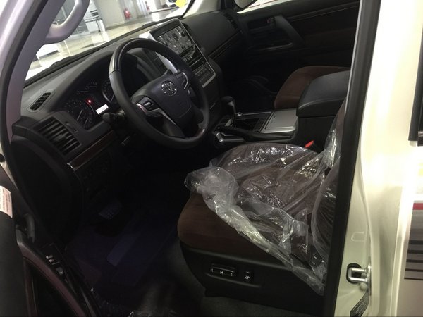 中东版酷路泽4000现车 天津现车最低价格-图4