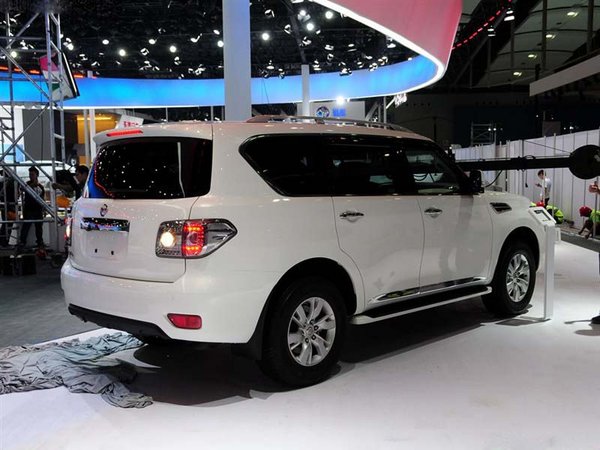 17款日產(chǎn)途樂XE4.0L V6八座尼桑SUV報價-圖3