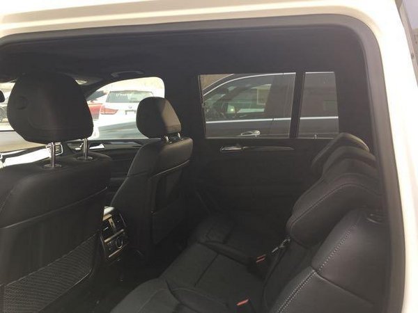 2017款奔馳GLS450現(xiàn)車 顛覆底價港口熱促-圖6