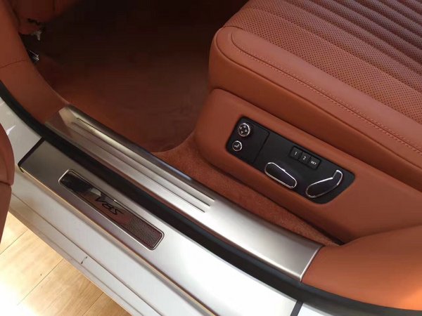 2017款宾利飞驰V8S 4.0风驰电掣品质如一-图10