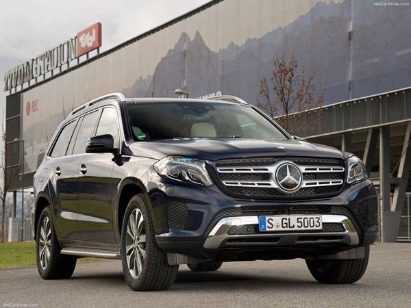 17奔馳GLS450現(xiàn)車入港 低價(jià)引爆最新商機(jī)-圖3