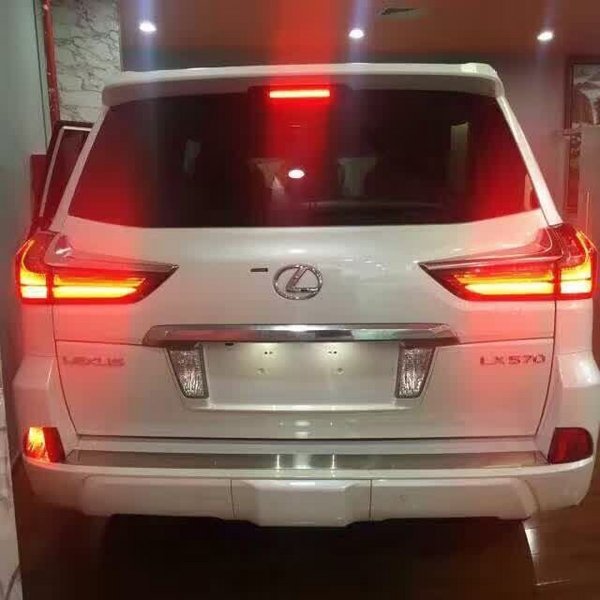 2016款雷克萨斯LX570 惊艳袭港突破极限-图5