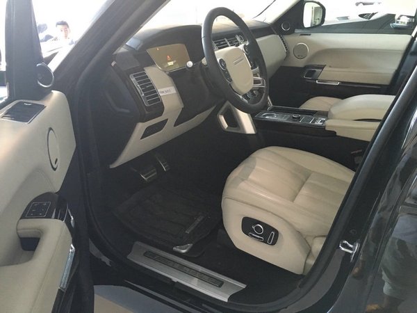 路虎攬勝創(chuàng)世加長版3.0/5.0 強大四驅(qū)SUV-圖4