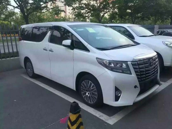 2016款豐田埃爾法 明星都愛的面包商務(wù)車-圖3