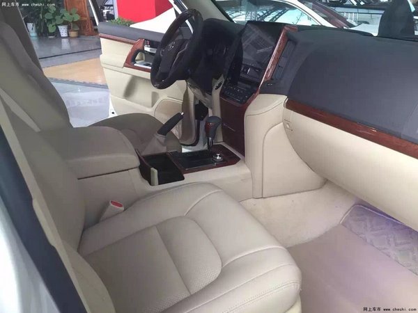 豐田酷路澤4000現(xiàn)車 乞丐版陸巡底價暴走-圖8