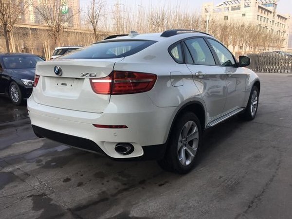 17款宝马X6配置行情 现车优惠底价促销-图2