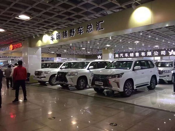2017款日產(chǎn)途樂4.0 XE/SE新優(yōu)惠巔峰對決-圖3