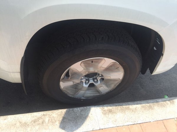 2017款豐田霸道2700 普拉多SUV喜降現(xiàn)車-圖4