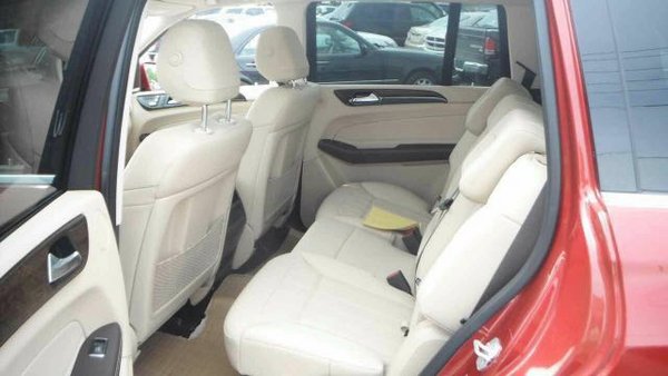 2017款奔馳GLS450 自貿(mào)區(qū)現(xiàn)車價(jià)格超低價(jià)-圖12