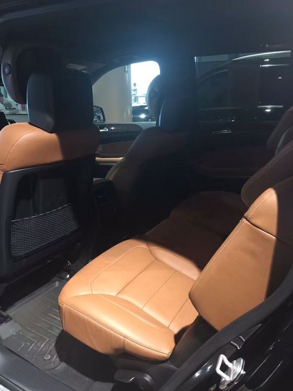2017款奔馳GLS550現(xiàn)車 低價鎖定港口返利-圖6