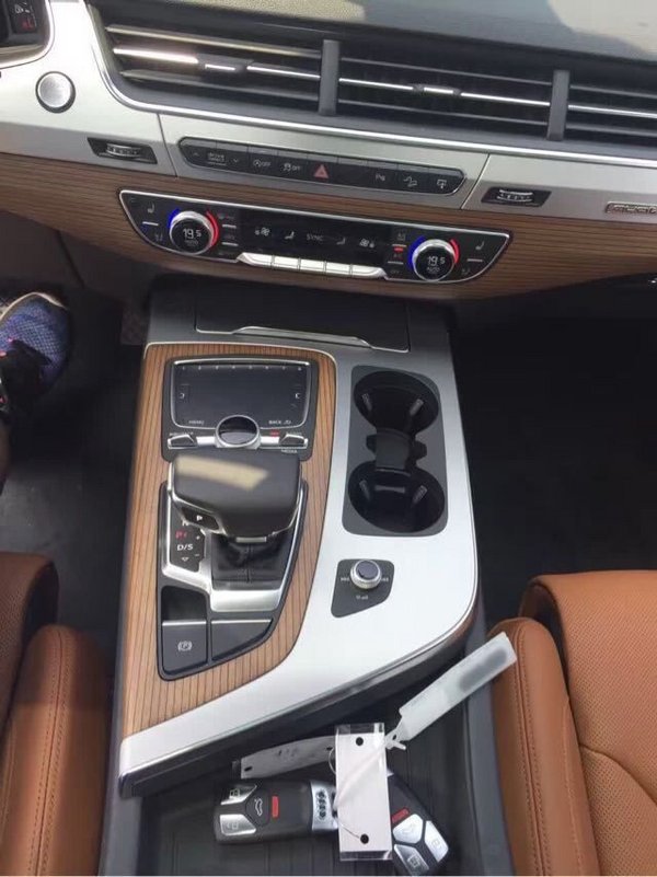 2017款奥迪Q7价格 极品越野底价热促61万-图4