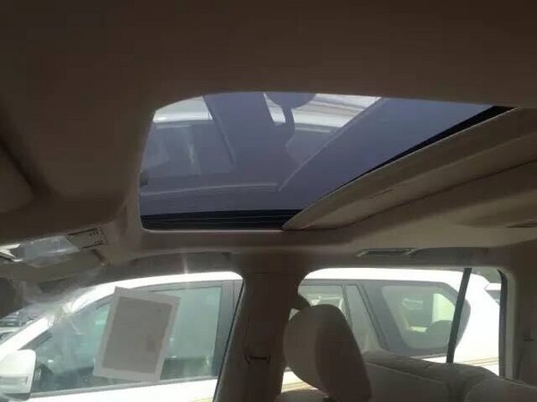 2015款豐田酷路澤4000 質(zhì)感大氣陸巡惠降-圖6