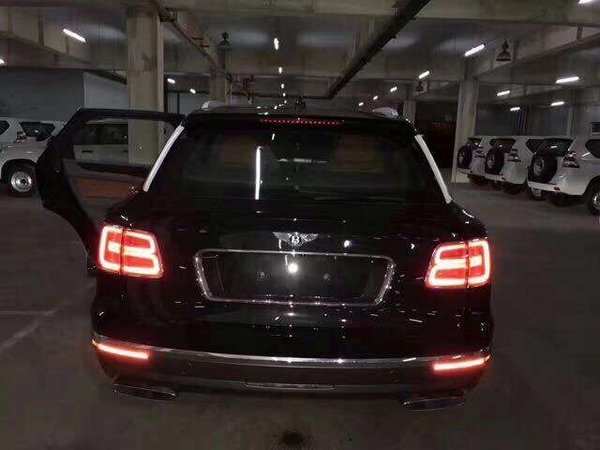 17款宾利添越豪车再现 精致生活从车开始-图4