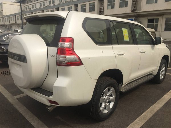 豐田霸道2700現(xiàn)車 中東普拉多安全有保障-圖3