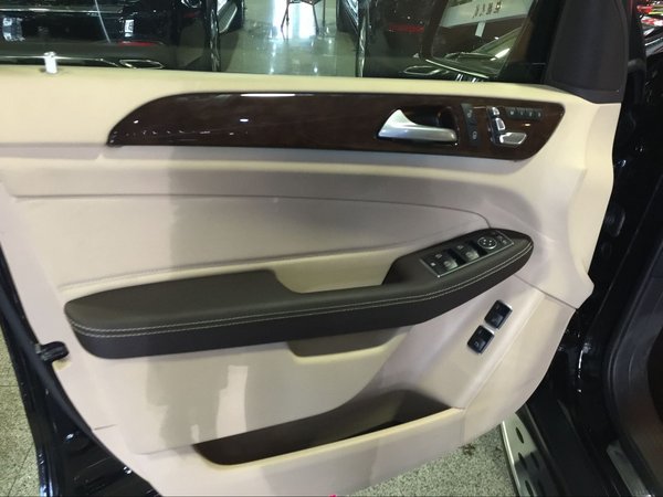 奔馳GLS450現(xiàn)車 潮型俊朗奔馳全國可分期-圖7