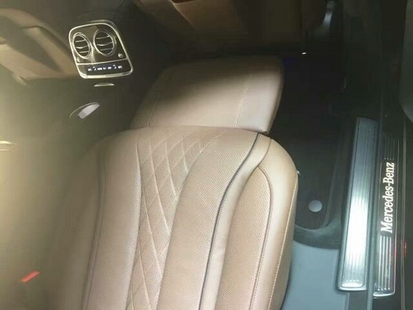 奔驰GLE450气质越野车 全网最低报价98万-图8