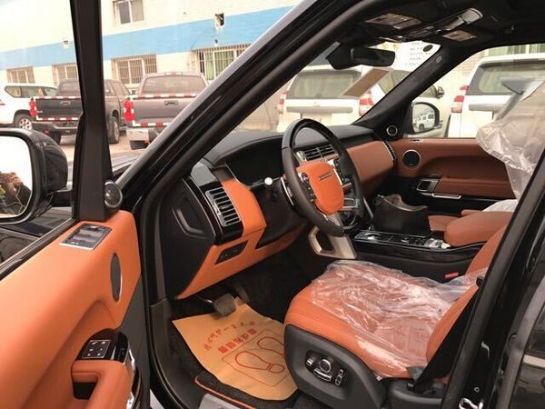 17款路虎揽胜创世加长版 尊享4人奢华座-图5