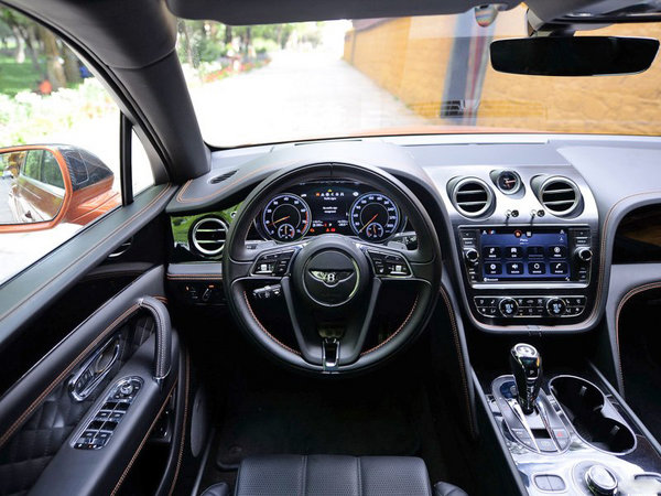 17款宾利添越现车 鹤立鸡群越野超值特惠-图4