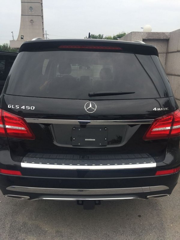 2017款奔馳GLS450現(xiàn)車 降價促銷102萬元-圖3