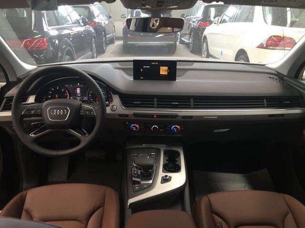 2017款奥迪Q7现车2.0T配置 钜促热销底价-图5