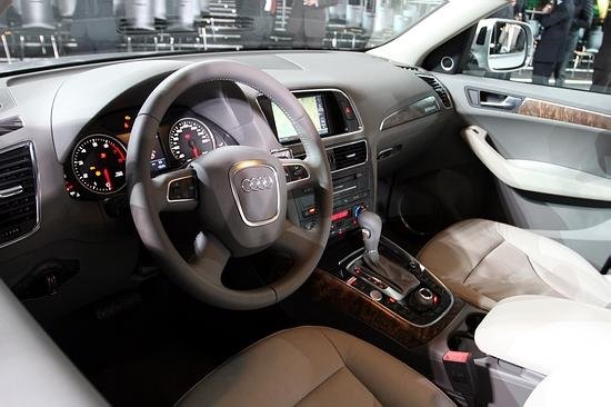 奥迪Q5五一提前优惠18万 技术型动感SUV-图5