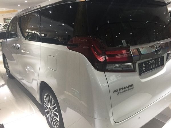 最新款豐田埃爾法現(xiàn)車 頂級(jí)商務(wù)精硺改裝-圖3