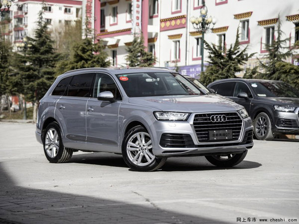 2016款奥迪Q7现车5座 仅65万清库存200台-图2