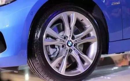 全新BMW 1系运动轿车预售价最低20.5万起-图15