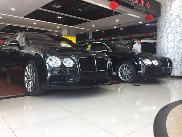 备受富豪喜爱的豪轿车 17款宾利飞驰V8S-图1