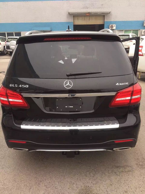 17奔馳GLS450現(xiàn)車入港 配置公開首批優(yōu)惠-圖5