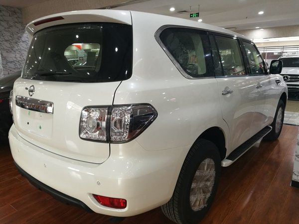 17款日產(chǎn)途樂(lè)XE版詳配 四驅(qū)越野實(shí)在底價(jià)-圖4