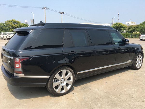 路虎揽胜皇家一号现车 高动力强悍的座驾-图3