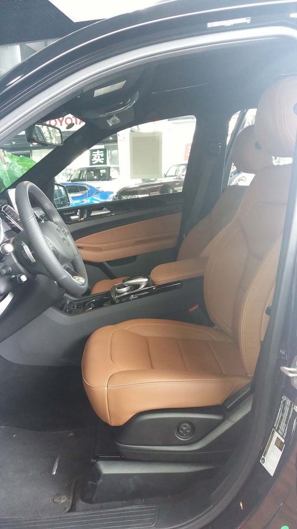17款奔馳GLS450現(xiàn)車 天津報價105萬回饋-圖6