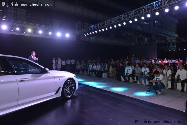 44.99万元起 全新BMW 5系Li郑州站上市-图10