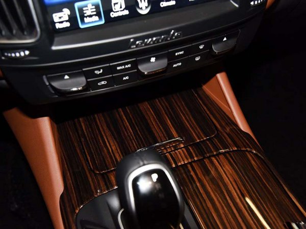 17款玛莎拉蒂莱凡特SUV 特促低价超值购-图5