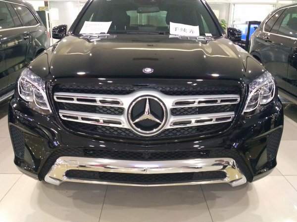 底價搶購奔馳GLS450 17款高人氣現(xiàn)金優(yōu)惠-圖2