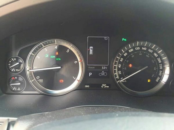 裸车原厂16款雷克萨斯LX570 凌志送三包-图5