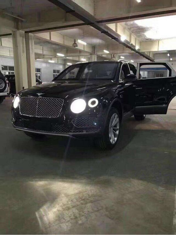 17款宾利添越豪车再现 精致生活从车开始-图3