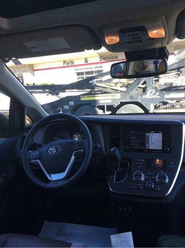 18款加版丰田塞纳LTD 全新设计跌爆眼球-图5