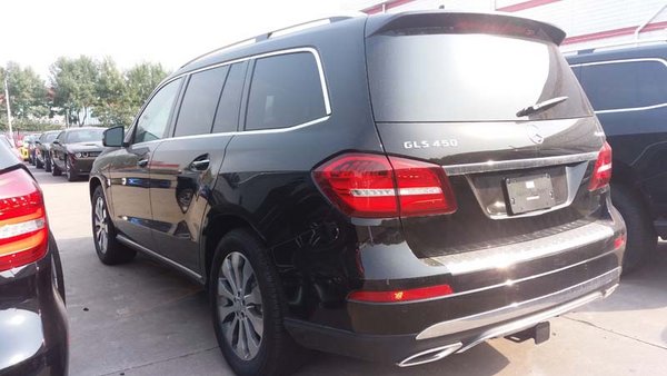 2017款奔馳GLS450現(xiàn)車 原裝進(jìn)口心動批發(fā)-圖3