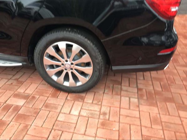 2017款奔馳GLS450現(xiàn)車 GLS越野獨(dú)家批發(fā)-圖6