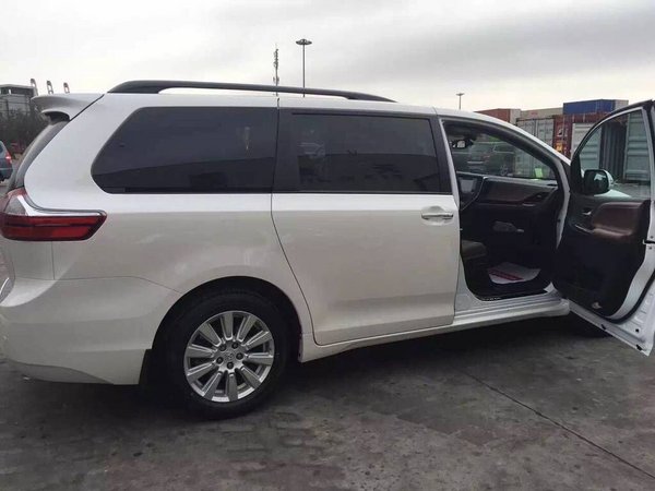 豐田塞納港口現(xiàn)車 氣質(zhì)優(yōu)雅商務(wù)舒適旅程-圖3