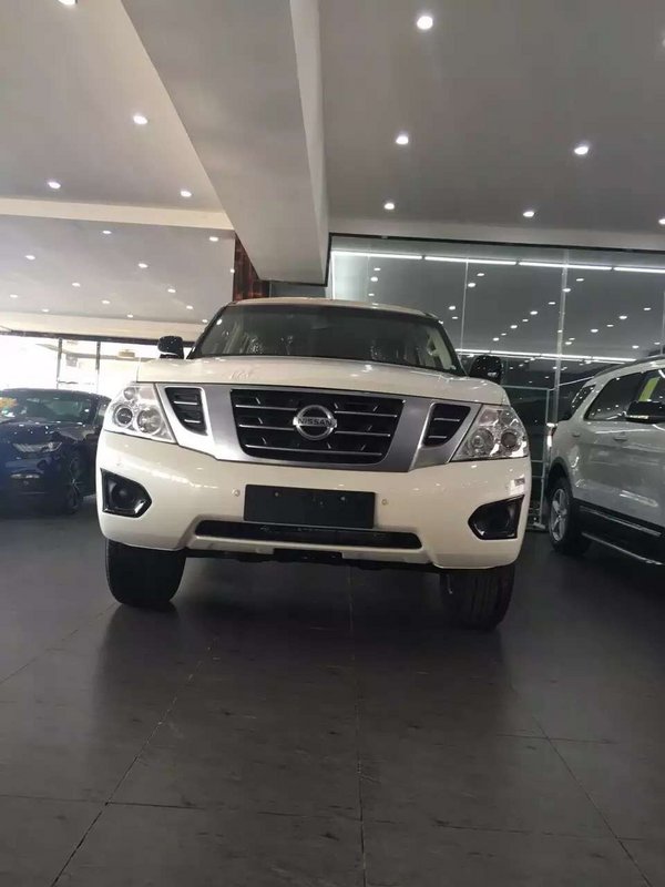 2017款日產(chǎn)尼桑途樂4.0XE 日系豪華風(fēng)格-圖2