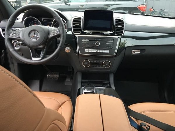 2017款奔馳GLS450 價(jià)格絕對(duì)劃算全情駕馭-圖5